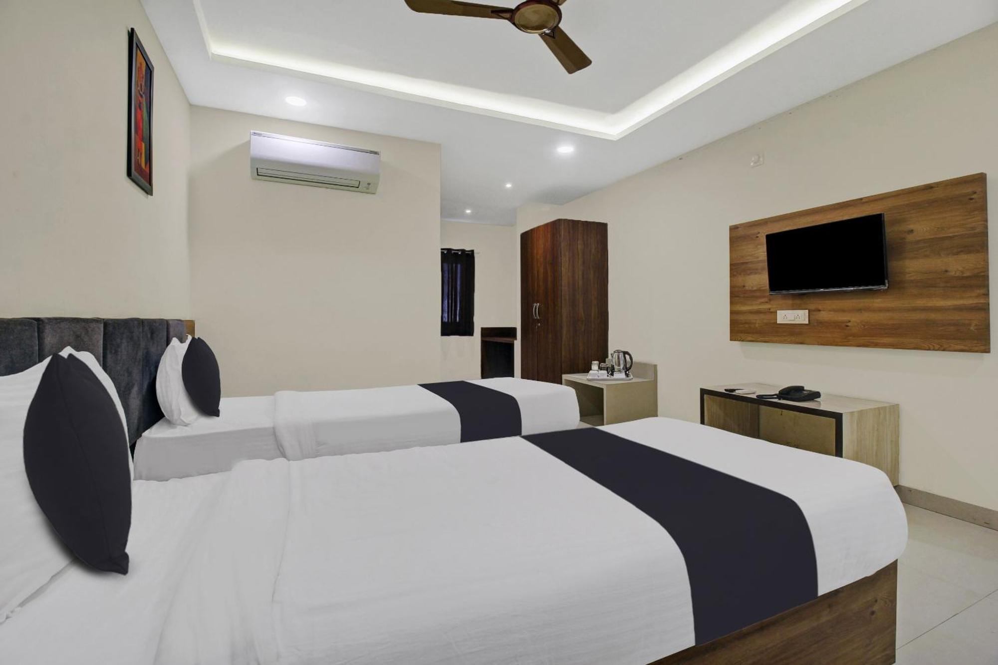 Collection O Hotel Swagath Pride Mancheral Luaran gambar