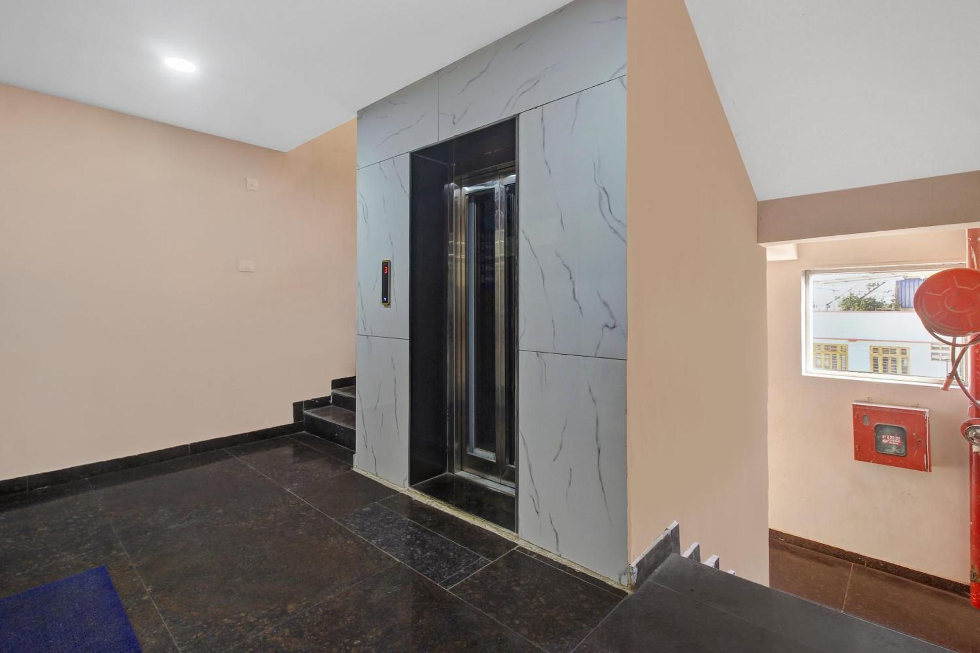 Collection O Hotel Swagath Pride Mancheral Luaran gambar